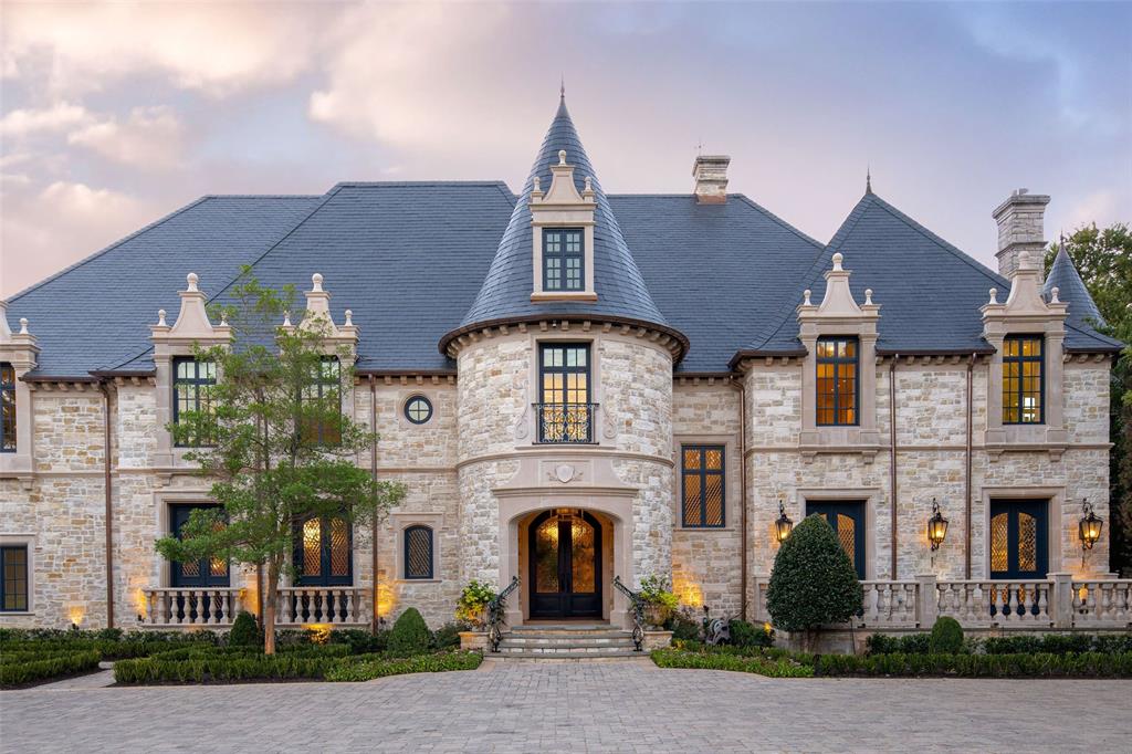 Dallas Neighborhood Home For Sale - $18,900,000