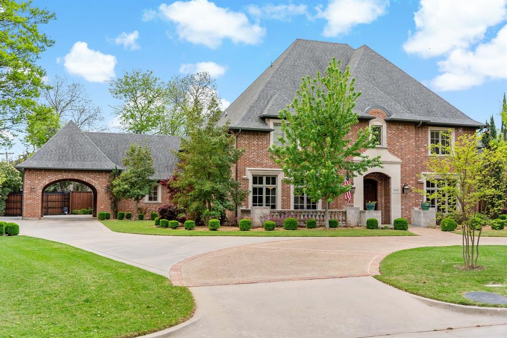 Dallas Neighborhood Home For Sale - $2,250,000