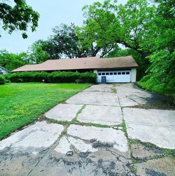 Dallas Neighborhood Home For Sale - $450,000