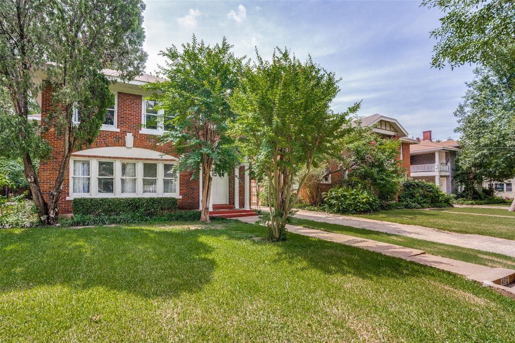 Dallas Neighborhood Home For Sale - $499,000