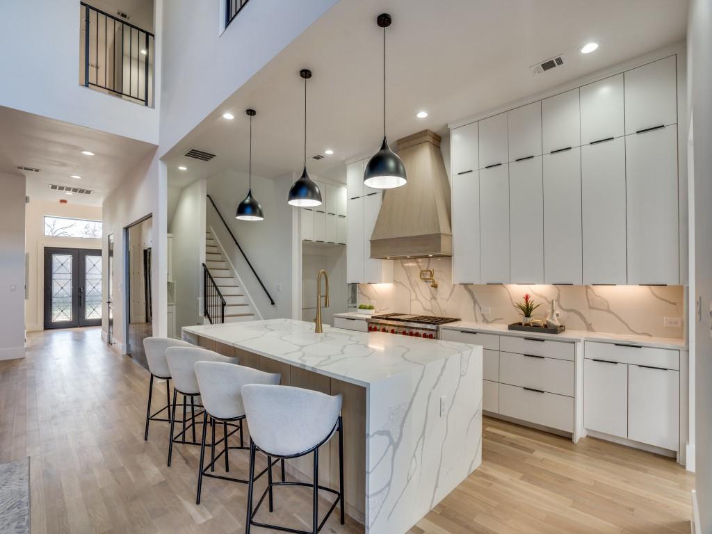 Dallas Neighborhood Home For Sale - $1,850,750