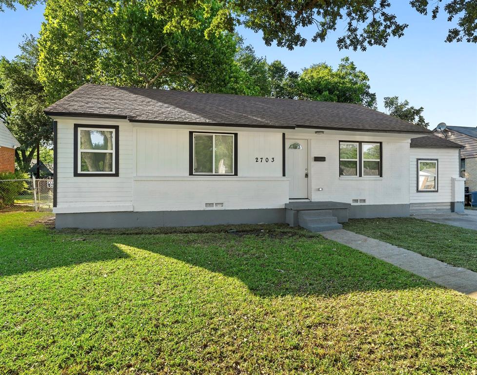 Dallas Neighborhood Home For Sale - $300,000