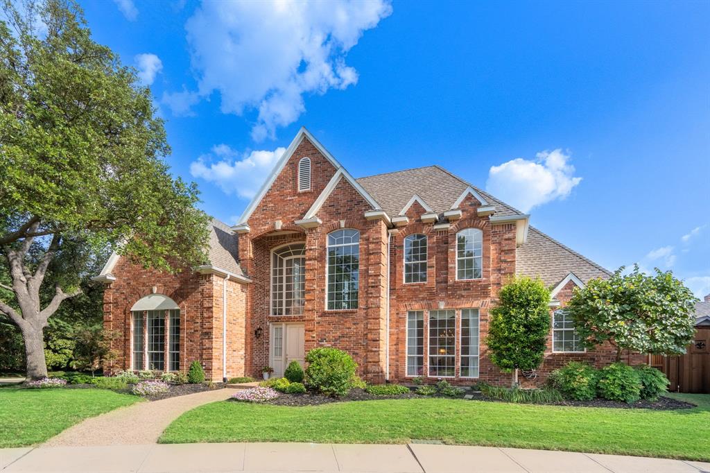 Dallas Neighborhood Home For Sale - $930,000