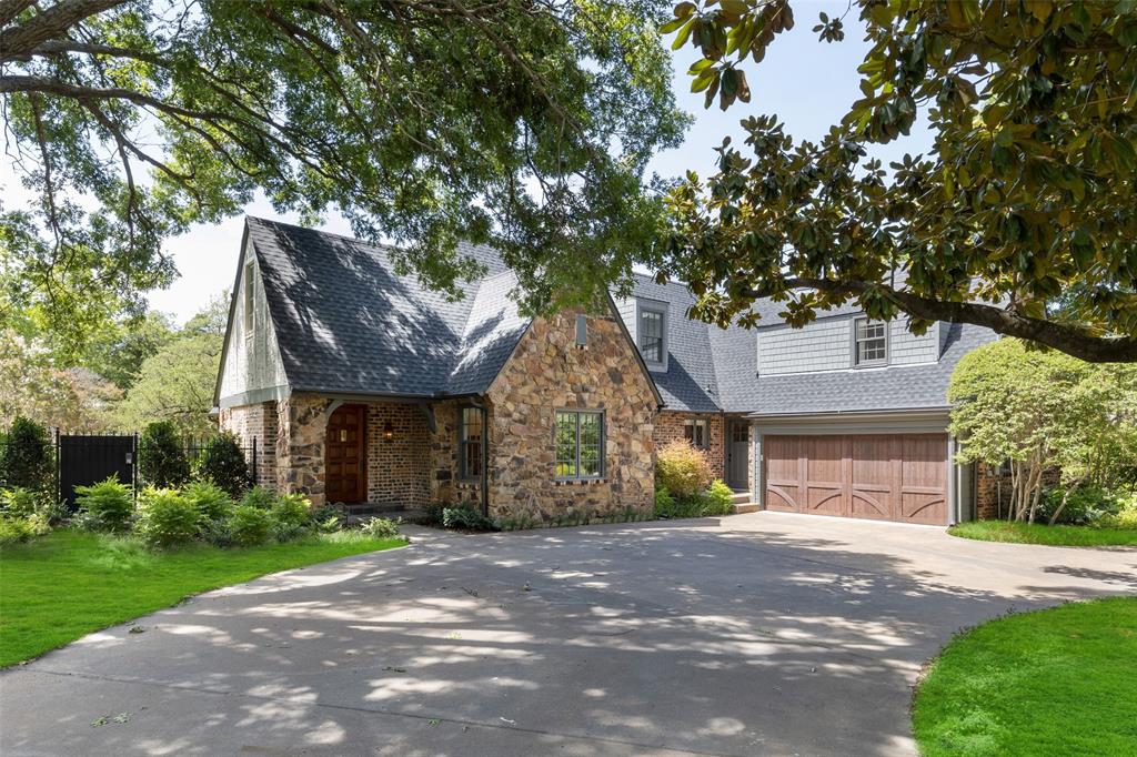 Dallas Neighborhood Home For Sale - $2,975,000