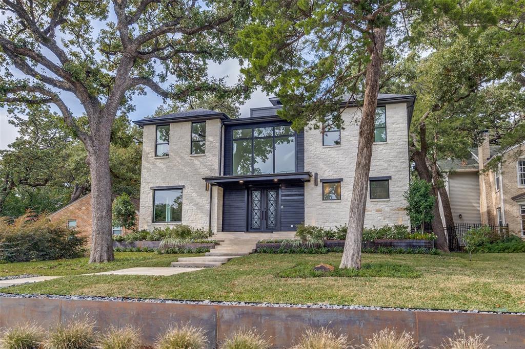 Dallas Neighborhood Home For Sale - $2,495,000