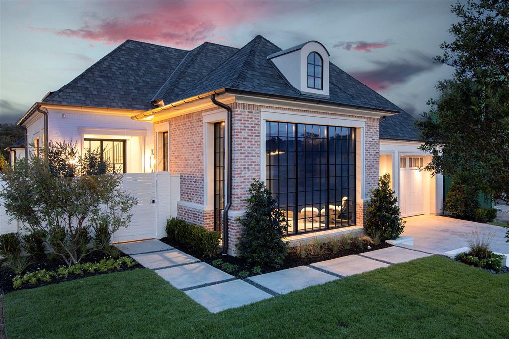 Dallas Neighborhood Home For Sale - $3,295,000