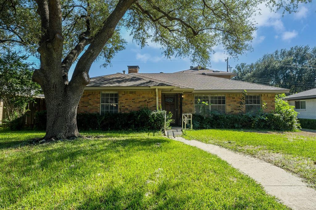 Dallas Neighborhood Home For Sale - $349,900