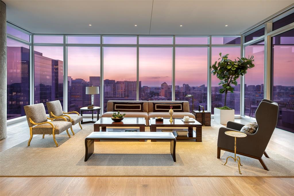 Dallas Neighborhood Home For Sale - $4,225,000