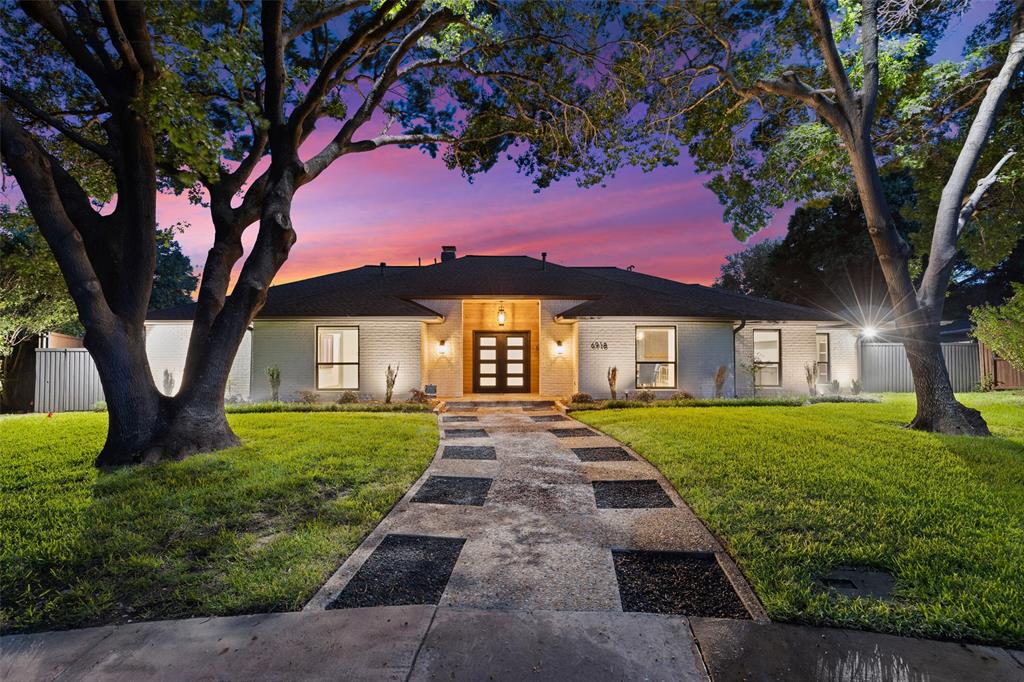 Dallas Neighborhood Home For Sale - $1,595,000