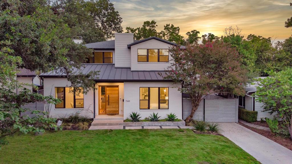 Dallas Neighborhood Home For Sale - $1,890,000