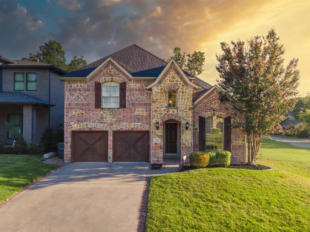 Dallas Neighborhood Home For Sale - $1,100,000