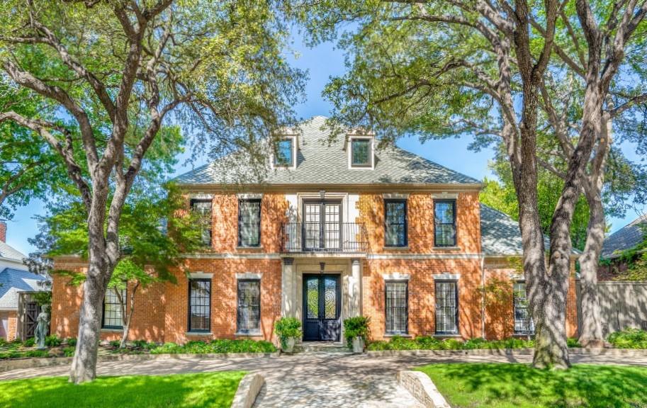 Dallas Neighborhood Home For Sale - $1,400,000