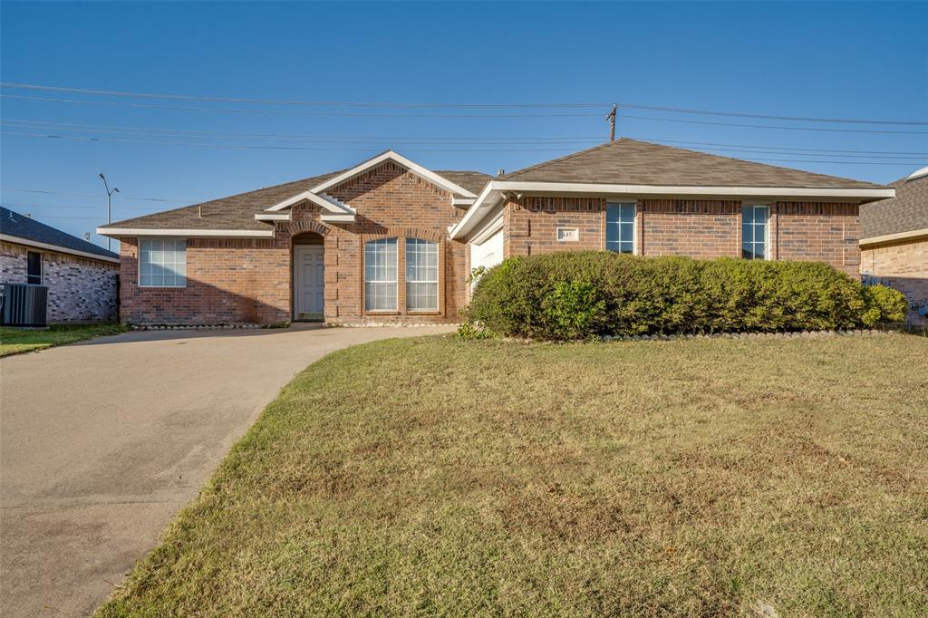 Cedar Hill Neighborhood Home For Sale - $299,000
