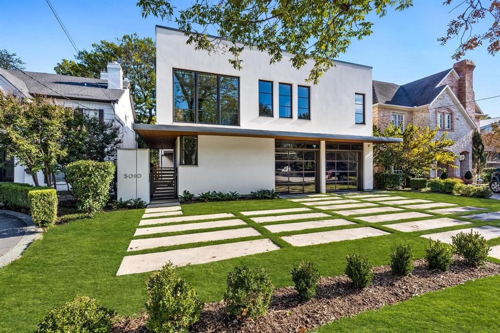 Highland Park Neighborhood Home For Sale - $7,395,000