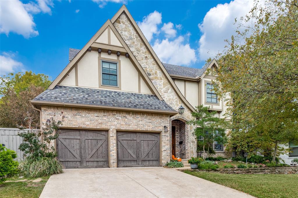 Dallas Neighborhood Home For Sale - $1,279,000