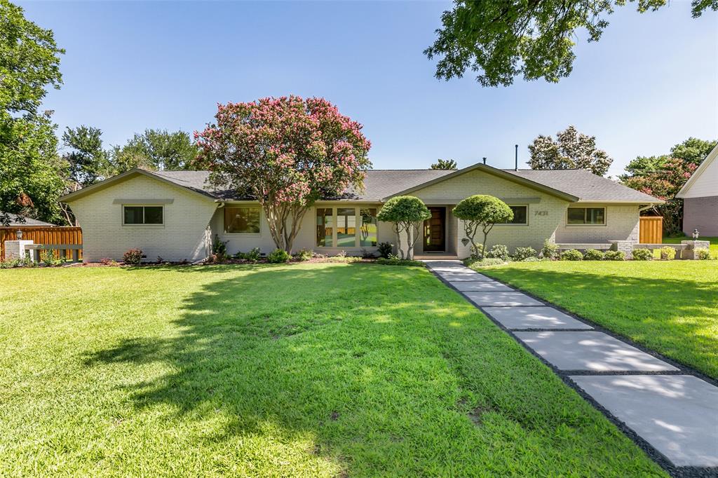 Dallas Neighborhood Home For Sale - $1,054,000