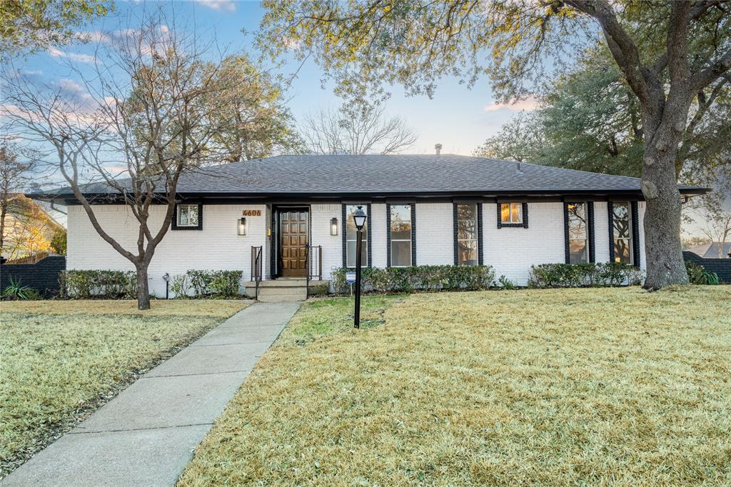 Dallas Neighborhood Home For Sale - $484,900