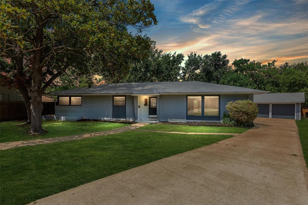 Dallas Neighborhood Home For Sale - $475,000