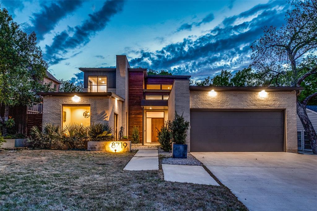 Dallas Neighborhood Home For Sale - $2,450,000