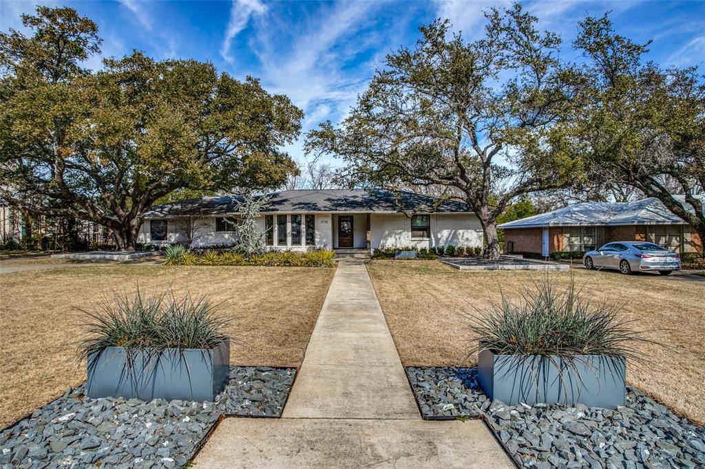 Dallas Neighborhood Home For Sale - $1,595,000