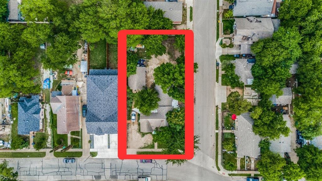 Dallas Neighborhood Home For Sale - $390,000