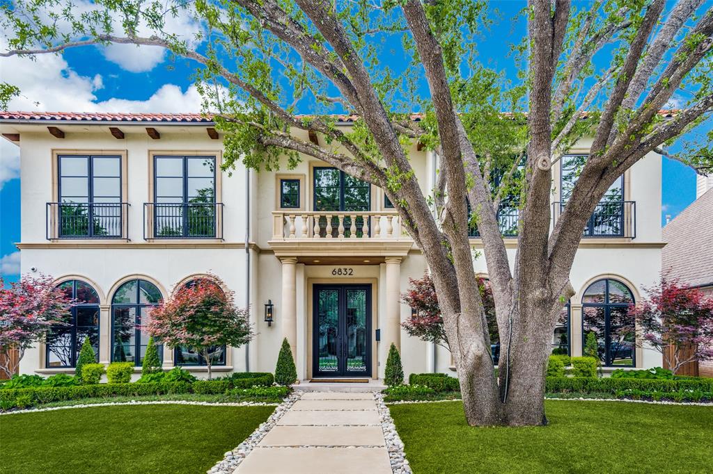 Dallas Neighborhood Home For Sale - $2,999,000