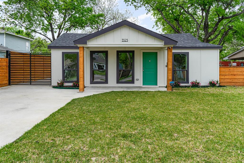 Dallas Neighborhood Home For Sale - $549,800