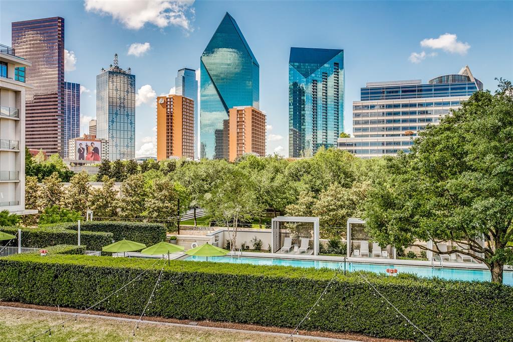 Dallas Neighborhood Home For Sale - $2,750,000