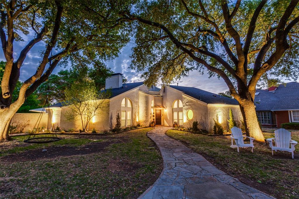 Dallas Neighborhood Home For Sale - $974,000