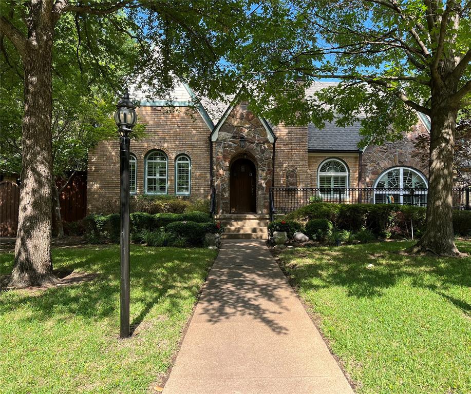 Dallas Neighborhood Home For Sale - $1,300,000