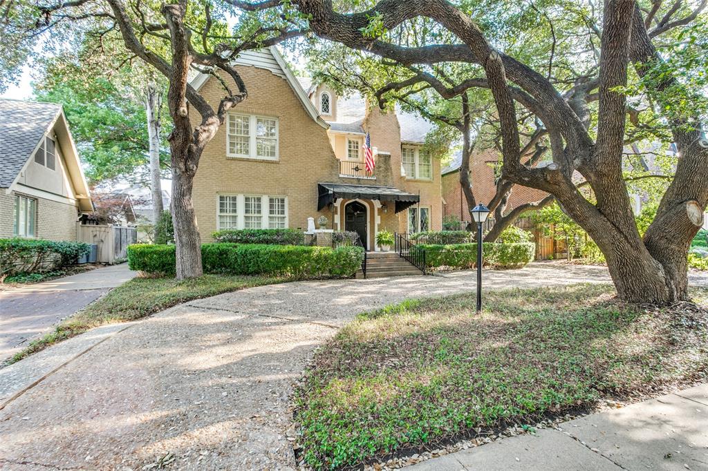 Highland Park Neighborhood Home For Sale - $2,095,000