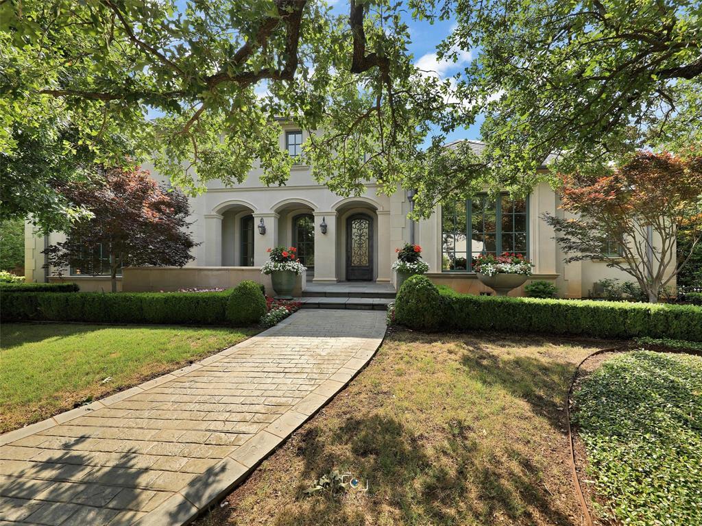 Westlake Neighborhood Home For Sale - $4,400,000