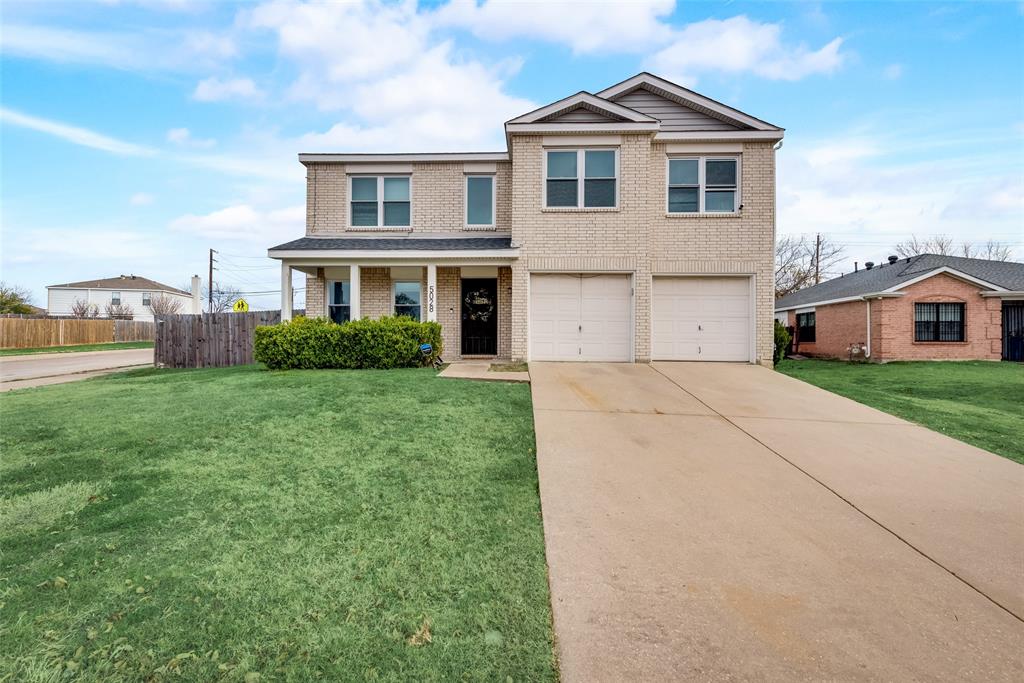 Dallas Neighborhood Home For Sale - $383,000