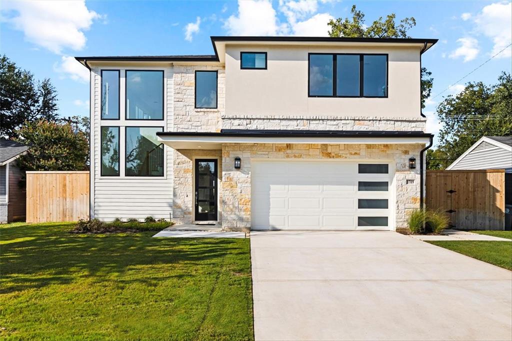 Dallas Neighborhood Home For Sale - $1,234,000