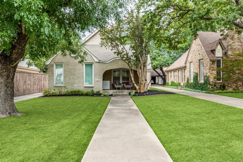 Dallas Neighborhood Home For Sale - $659,900