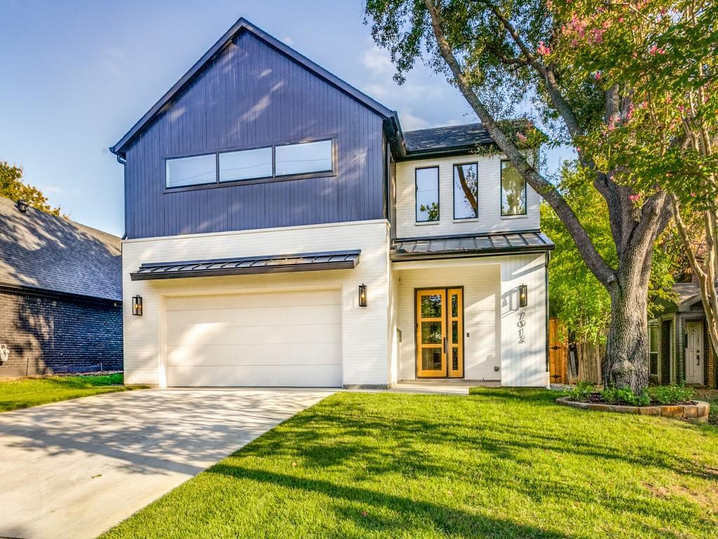 Dallas Neighborhood Home For Sale - $1,575,000