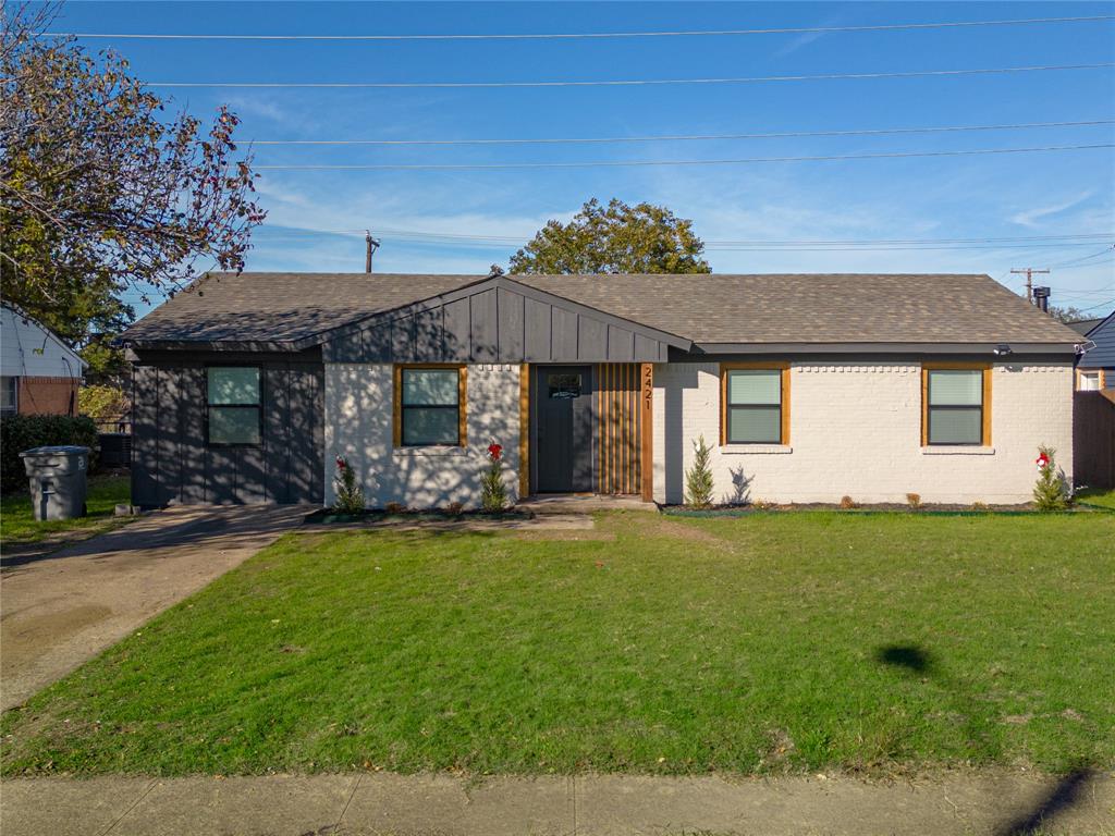 Dallas Neighborhood Home For Sale - $295,000