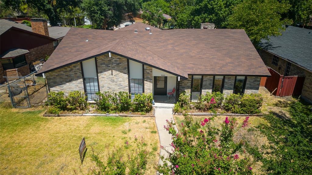 Dallas Neighborhood Home For Sale - $320,000