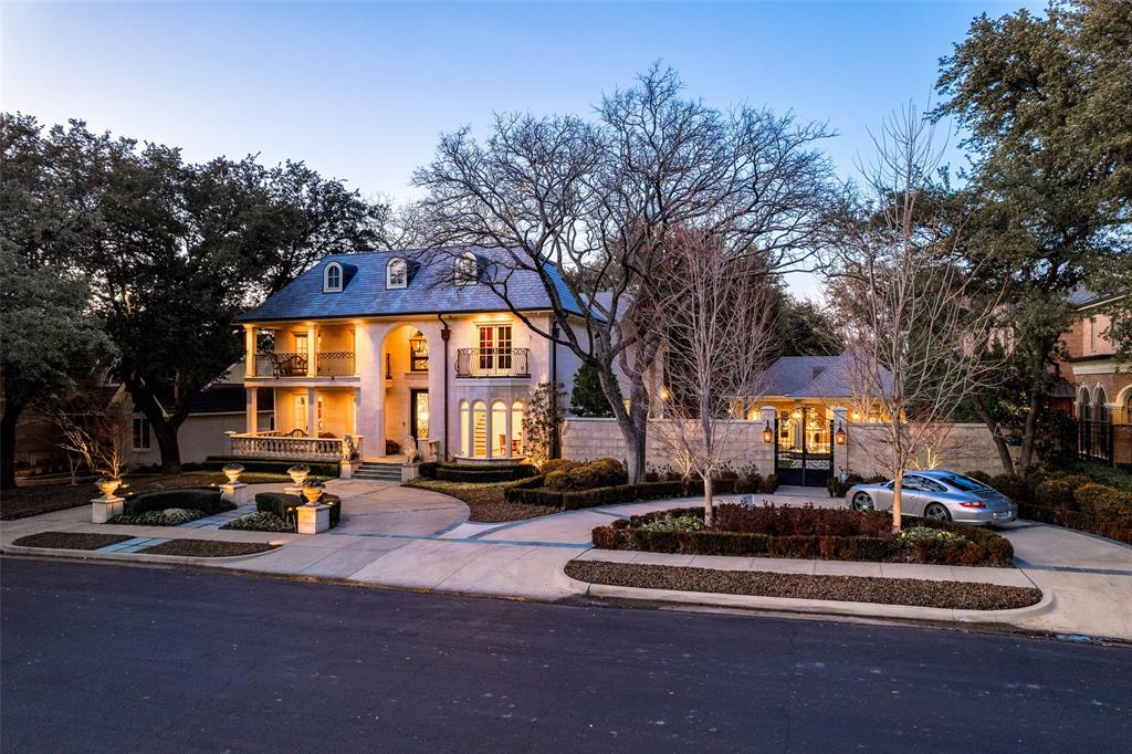 Highland Park Neighborhood Home For Sale - $11,495,000