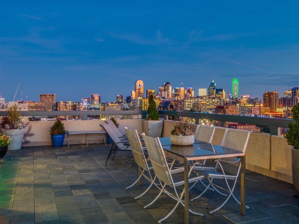 Dallas Neighborhood Home For Sale - $2,875,000