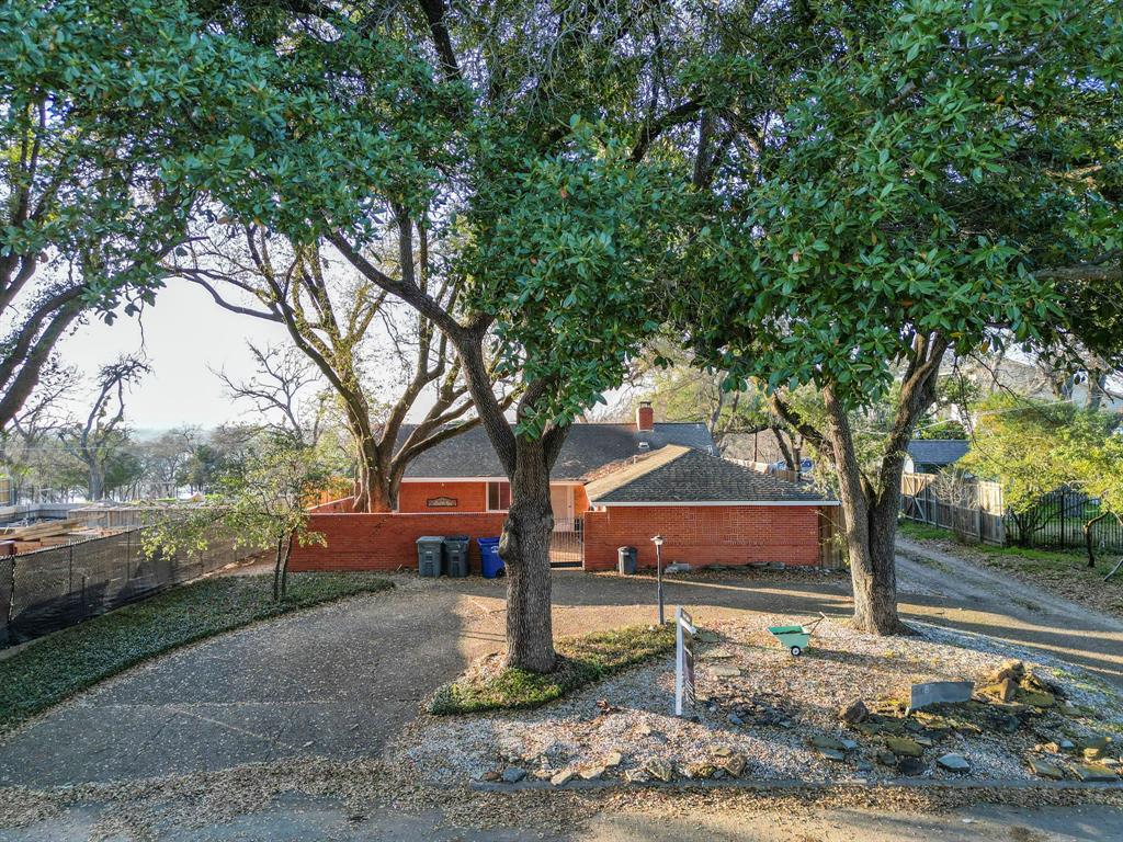 Dallas Neighborhood Home For Sale - $1,250,000